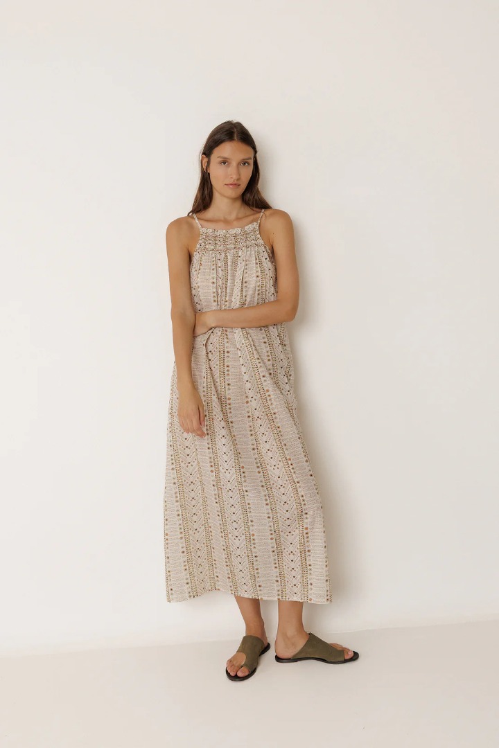 Abito scollo all' americana - Indi & Cold