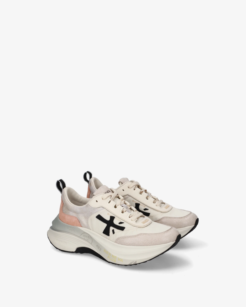 Hill 8522 - Premiata